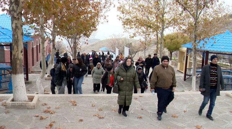 Ölkəmizin müxtəlif bölgələrindən gələnlər Naxçıvan turizmi ilə tanış olublar<font color=red> - VİDEO</font>