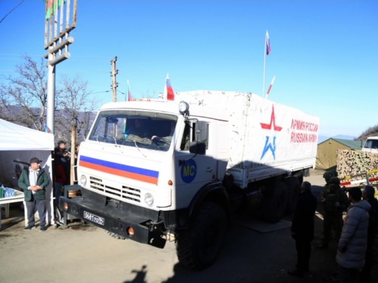 Rusiya sülhməramlılarına məxsus təminat avtomobilləri Laçın-Xankəndi yolundan maneəsiz keçib