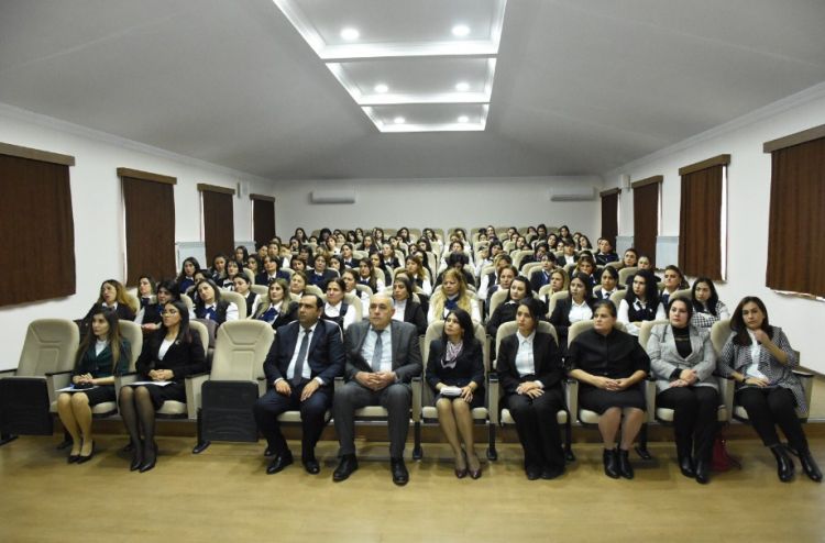 NMİ-də ibtidai sinif müəllimləri üçün elmi-praktik konfrans keçirilib<font color=red> - FOTOLAR</font>