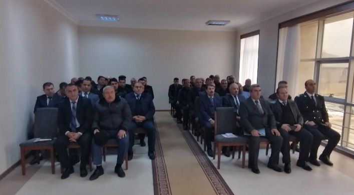 Dəstə kəndində arıçılarla görüş keçirilib