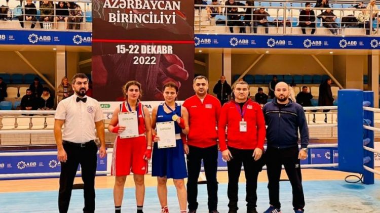 Gənc boksçular arasında Azərbaycan birinciliyində 1/4 final mərhələsi yekunlaşıb