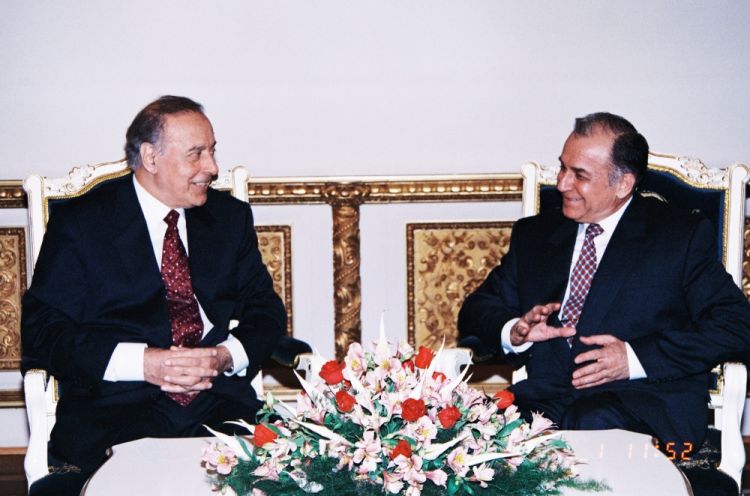 Xalqa bağışlanmış ömürdən anlar: 1995-ci ilin iyulu