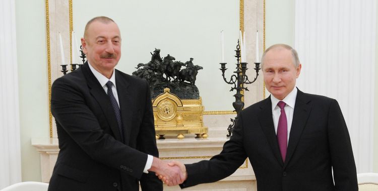 Vladimir Putin Azərbaycan liderini təbrik edib