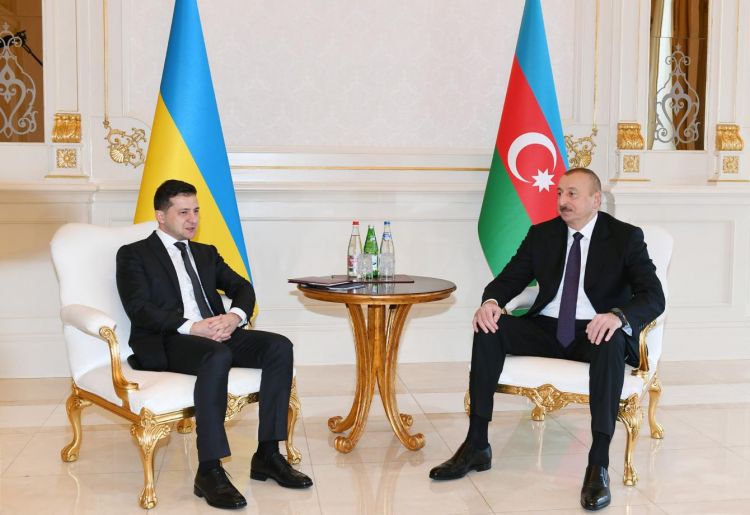 Volodimir Zelenski İlham Əliyevi təbrik edib