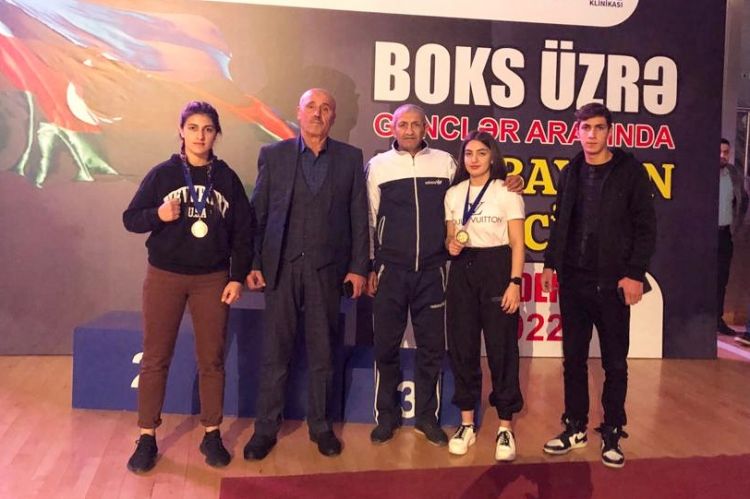 Qadın boksçularımızdan ilk qələbə<font color=red> - FOTOLAR</font>