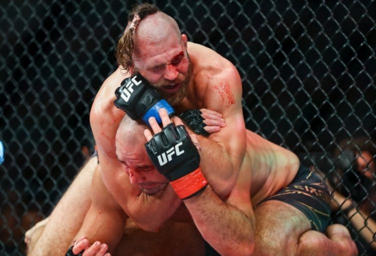 UFC: İrji Proxazka və Qlover Teyşeyra arasında döyüş ilin ən yaxşısı seçilib