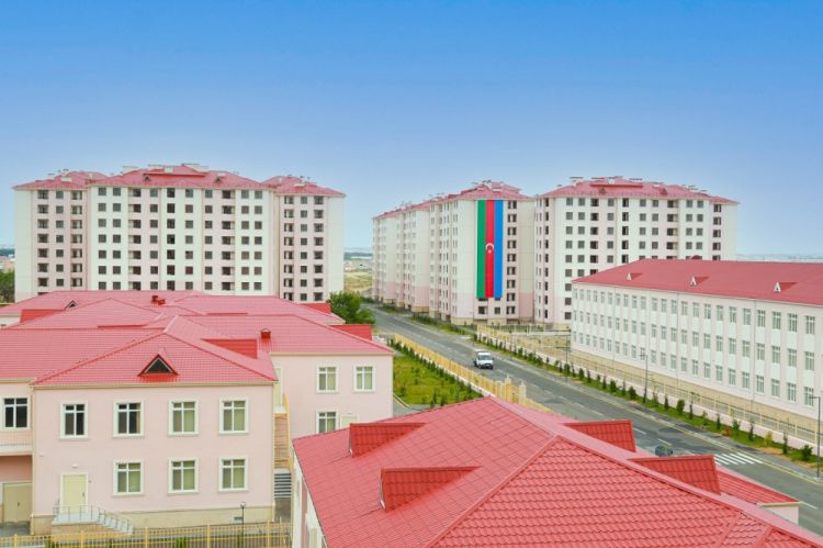 İndiyədək şəhid ailələri və müharibə ilə əlaqədar əlilliyi olanlara 13 100 mənzil və fərdi ev verilib
