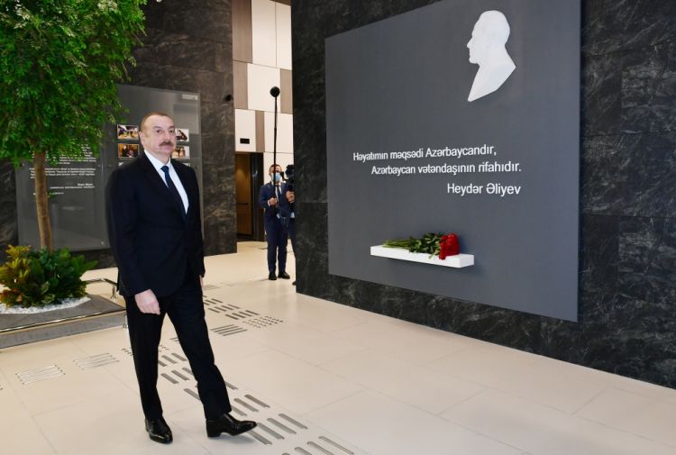 Prezident İlham Əliyev Bakıda 5 saylı DOST Mərkəzinin açılışında iştirak edib<font color='red'> - YENİLƏNİB</font><font color=red> - FOTOLAR</font>