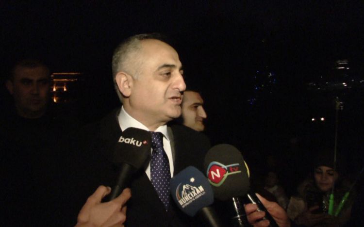 Naxçıvanda həmrəylik və yeni il bayramı böyük təntənə ilə qeyd olunub. Prezidentin Naxçıvandakı səlahiyyətli nümayəndəsi Fuad Nəcəfli sakinlərlə görüşüb<font color=red> - VİDEO</font>