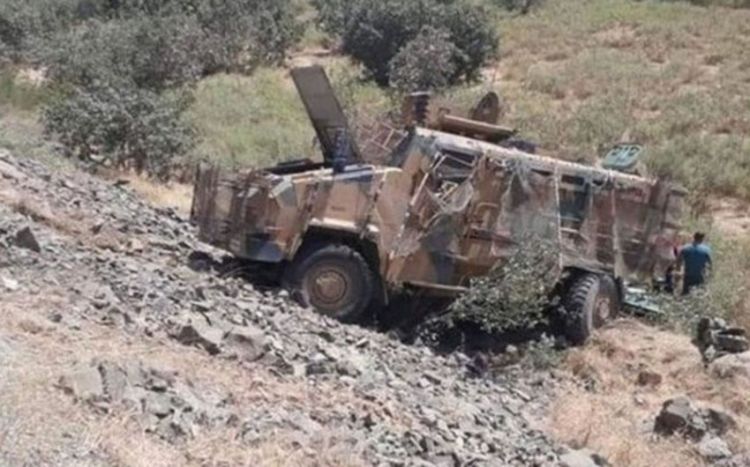 Türkiyədə hərbi avtomobil qəzaya uğrayıb, 2 hərbçi həlak olub