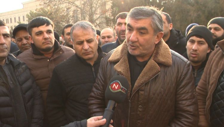 Naxçıvanda ticarətçilər etiraz aksiyası keçiriblər<font color=red> - VİDEO</font>
