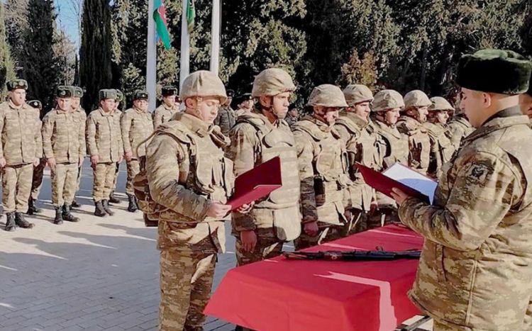 Azərbaycan Ordusunda hərbi xidmətə qəbul və ehtiyata buraxılma tədbirləri keçirilir<font color=red> - VİDEO</font>