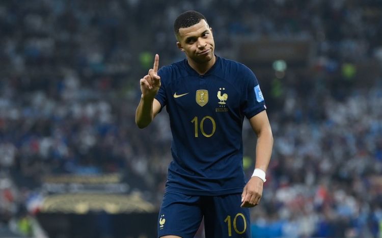 Mbappe Fransa Futbol Federasiyasının rəhbərini Zidana hörmətsizlikdə ittiham edib