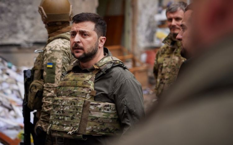 Volodimir Zelenski Belarusa xəbərdarlıq edib