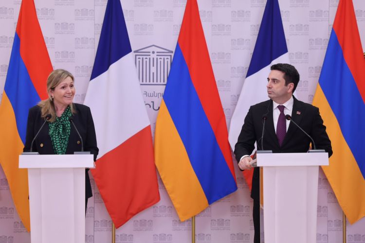 Fransa parlamentinin sədri: Paris Qarabağın müstəqilliyini tanımır