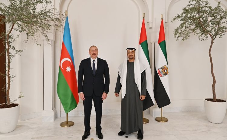 Azərbaycan Prezidenti İlham Əliyevin Birləşmiş Ərəb Əmirliklərinin Prezidenti Şeyx Məhəmməd bin Zayed Al Nəhyan ilə görüşü olub<font color='red'> - YENİLƏNİB</font><font color=red> - FOTOLAR</font>