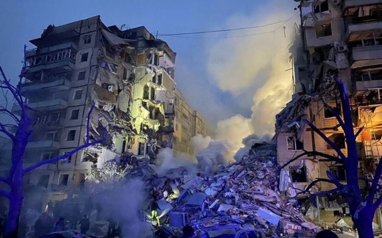 Rusiyanın raket hücumu nəticəsində Dneprdə ölənlərin sayı 35-ə yüksəlib