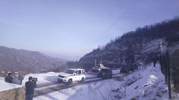 Sülhməramlıların avtomobil karvanı Laçına maneəsiz keçib