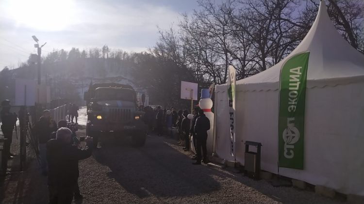 Sülhməramlılara aid daha 10 avtomobilin aksiya ərazisindən keçidi təmin olunub