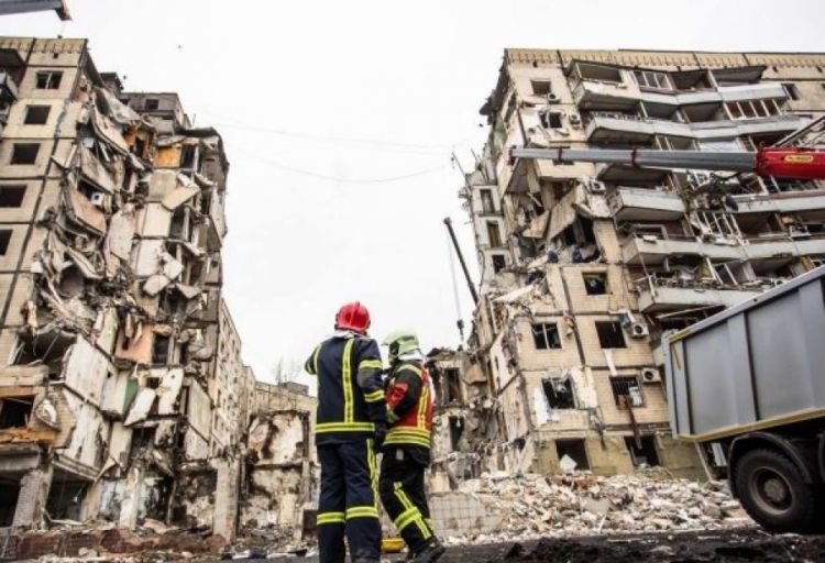 Dneprdə yaşayış binasına raket hücumu nəticəsində ölənlərin sayı 44-ə çatıb