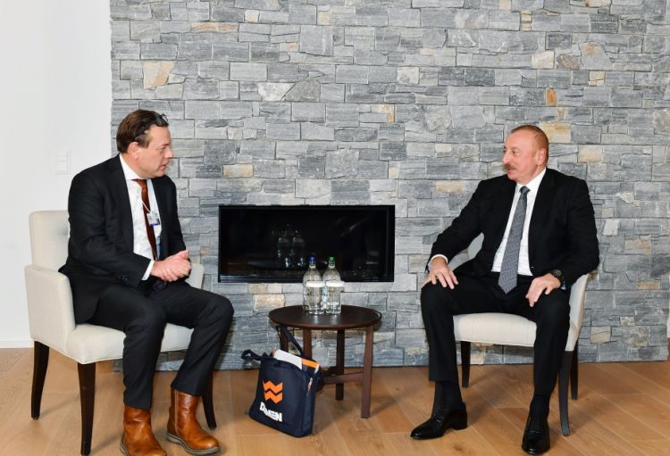 Prezident İlham Əliyevin Dünya İqtisadi Forumunun illik toplantısında iştirak etmək üçün İsveçrə Konfederasiyasına səfəri başlayıb<font color='red'> - YENİLƏNİB</font>