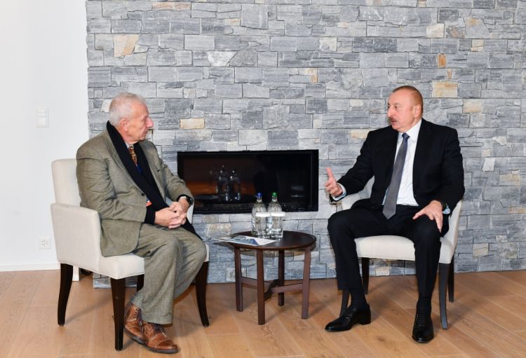 Prezident İlham Əliyevin Davosda “Kromatix SA” şirkətinin baş icraçı direktoru ilə görüşü olub<font color='red'> - YENİLƏNİB</font><font color=red> - FOTOLAR</font>