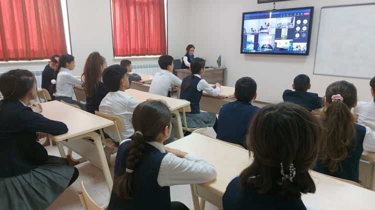 “20 Yanvar Azərbaycan xalqının qəhrəmanlıq tarixidir” mövzusunda interaktiv dərs keçirilib<font color=red> - FOTOLAR</font>