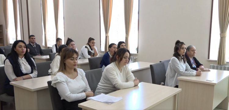 Mərkəzi Kitabxanada 20 Yanvar şəhidlərinin xatirəsi anılıb<font color=red> - FOTOLAR</font>