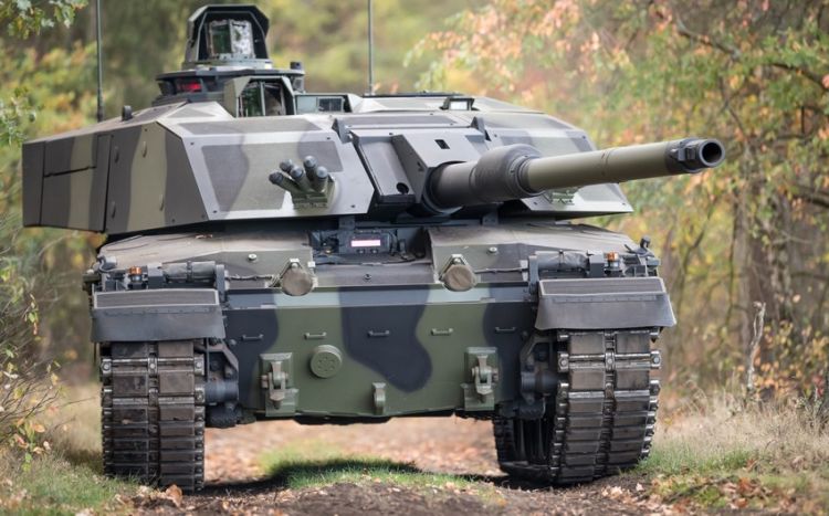 Ukrayna tankçıları Britaniyada "Challenger 2”ni idarə etməyi öyrənəcəklər