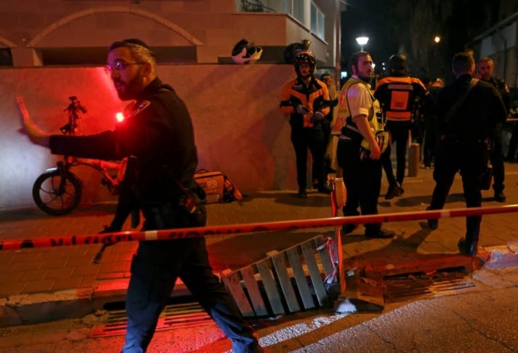 İsraildə sinaqoqa silahlı hücum olub, ölən və yaralananlar var