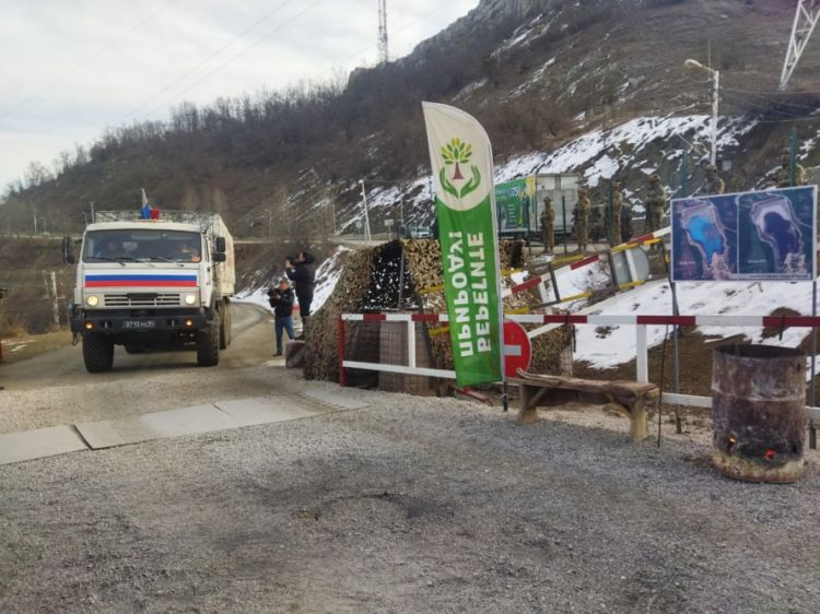 Sülhməramlıların dörd avtomobili aksiya ərazisindən maneəsiz keçib