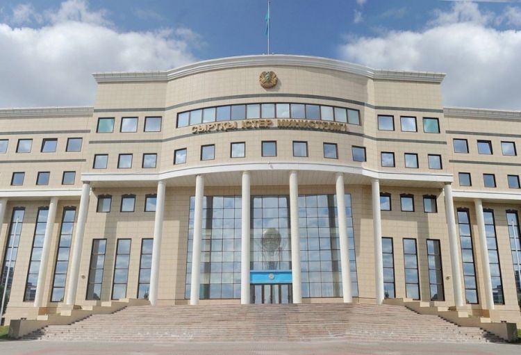 Qazaxıstan XİN İranda Azərbaycan səfirliyinə silahlı hücumla bağlı bəyanat yayıb