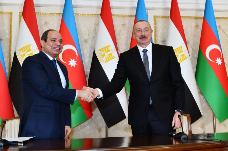Azərbaycan və Misir prezidentləri mətbuata bəyanatlarla çıxış ediblər<font color='red'> - YENİLƏNİB</font><font color=red> - FOTOLAR</font>