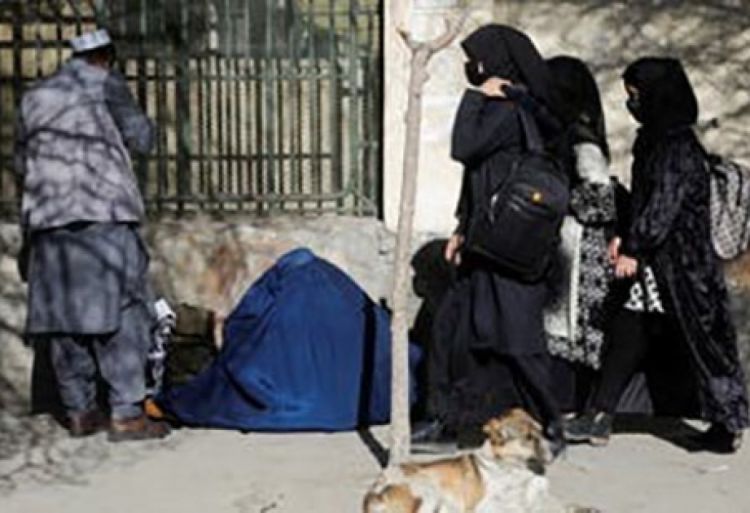 “Taliban” qızların təhsil almalarına qarşı qadağaları sərtləşdirir