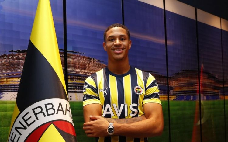 "Fənərbağça" növbəti transferini rəsmiləşdirib