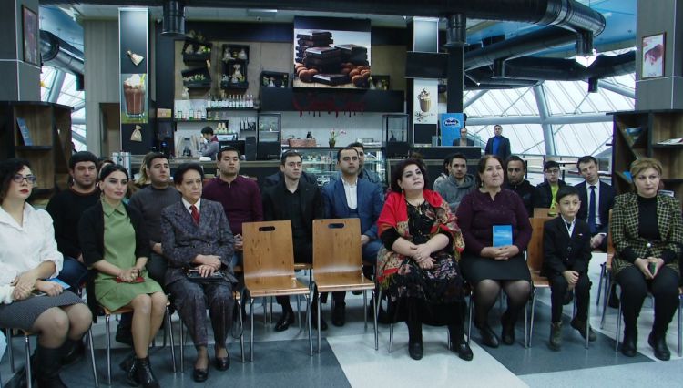 “Qafqazın İsveçrəsinə səyahət” kitabı təqdim olunub<font color=red> - FOTOLAR</font>