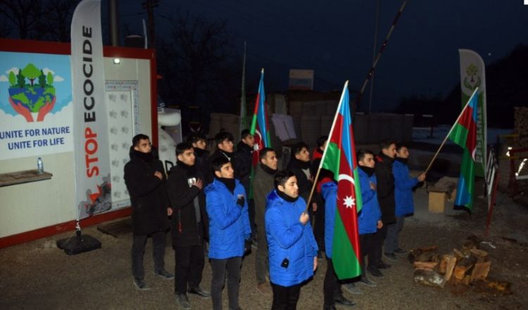 Laçın-Xankəndi yolu: Azərbaycanlı ekofəalların təşkil etdiyi dinc aksiya 51 gündür davam edir