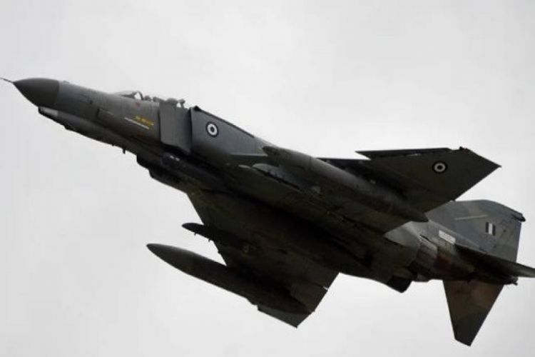 Yunanıstanda qəzaya uğrayan qırıcının hər iki pilotu ölü tapılıb