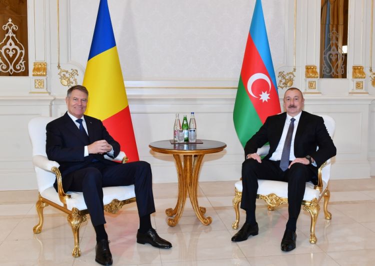 Azərbaycan və Rumıniya prezidentlərinin təkbətək görüşü olub<font color='red'> - YENİLƏNƏCƏK</font><font color=red> - FOTOLAR</font>