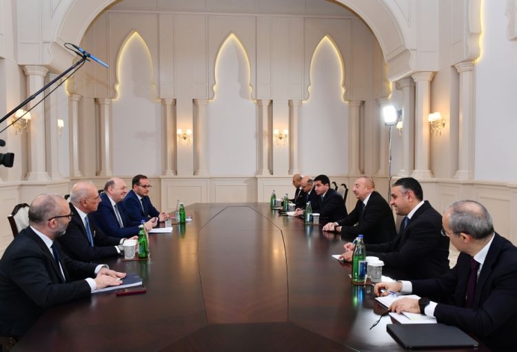 Prezident İlham Əliyev İtaliyanın ətraf mühit və enerji təhlükəsizliyi nazirini qəbul edib<font color='red'> - YENİLƏNİB</font>