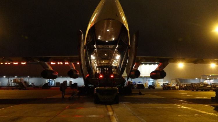 FHN-in humanitar yardımını aparan növbəti təyyarə Türkiyəyə yola düşüb<font color=red> - FOTOLAR</font>
