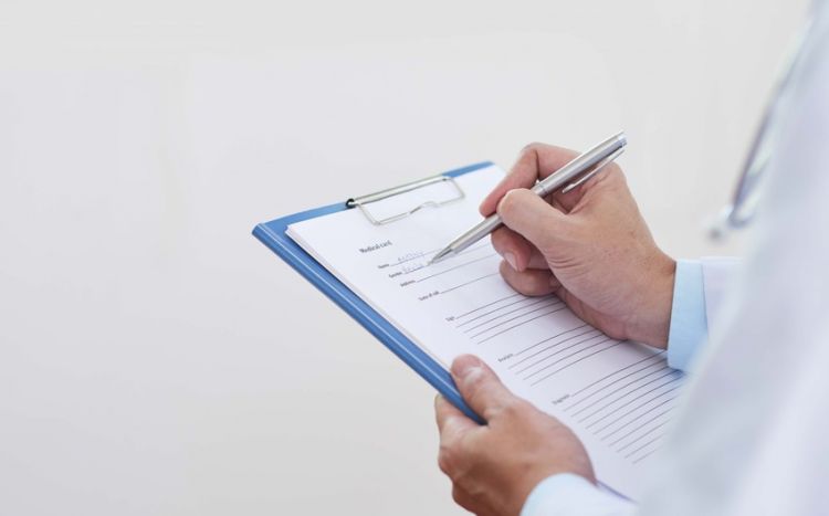 İcbari tibbi sığortada müştərək maliyyələşmənin tətbiqi bir il müddətinə təxirə salınıb