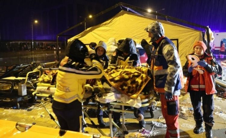 Fahrettin Koca: Zəlzələ bölgəsində 144 minə yaxın tibb işçisi xidmət göstərir