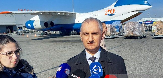 Ərəstun Əliyev: "Kahramanmaraşa ikinci mobil səhra hospitalı yola salınıb"<font color=red> - FOTOLAR</font>