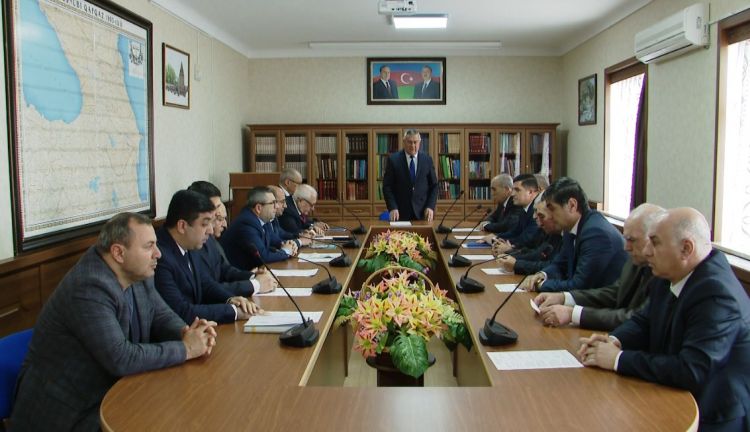 Akademiyada “Nəğməkar şair İslam Səfərli - 100” mövzusunda elmi konfrans keçirilib<font color=red> - FOTOLAR</font>