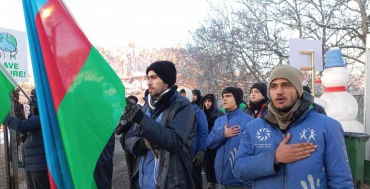 64-cü gün: Təbii sərvətlərimizin qanunsuz istismarına qarşı dinc aksiya davam edir