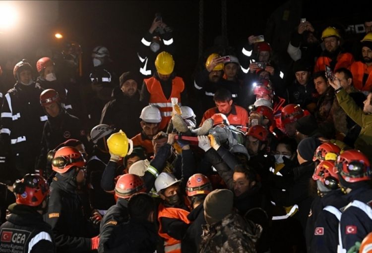 Türkiyədə zəlzələdən 141-163 saat sonra azı 41 nəfər xilas edilib