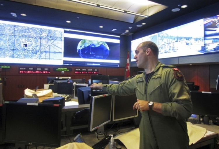 ABŞ hərbçiləri Kanada ilə sərhəddə növbəti naməlum obyekti vurublar