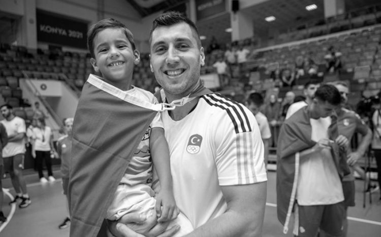 Həndbol üzrə Türkiyə millisinin kapitanı zəlzələdə ölüb