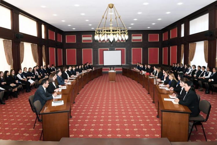 Naxçıvan şəhər İcra Hakimiyyətində tədbir<font color=red> - FOTOLAR</font>